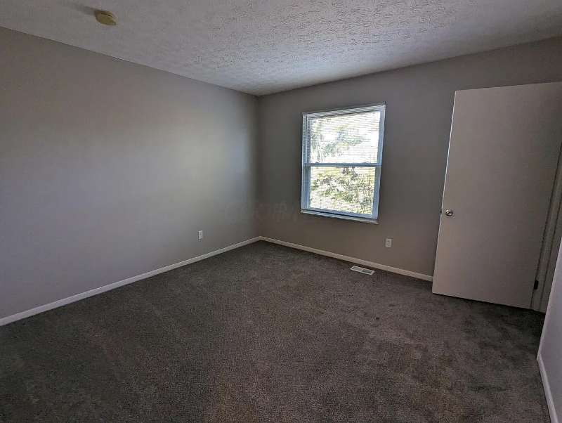 5730 Crossing Ct #1 - Photo 6 of 10