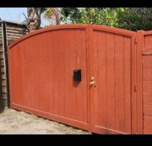 713 1/2 N Mariposa St - Photo 4 of 4