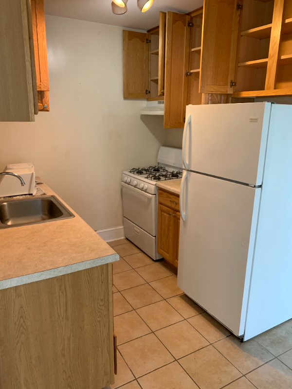 1880 Grand Ave #B - Photo 3 of 7