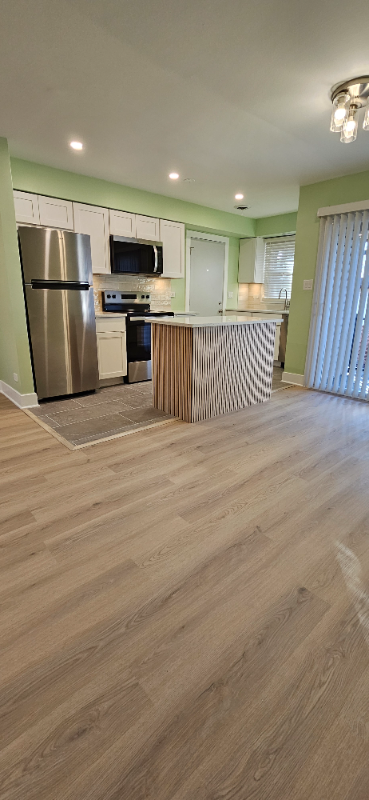 223 Washington Sq #D - Photo 3 of 10