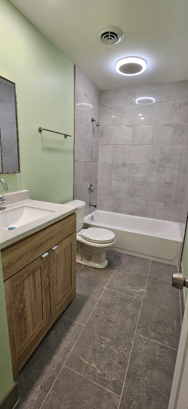 223 Washington Sq #D - Photo 6 of 10