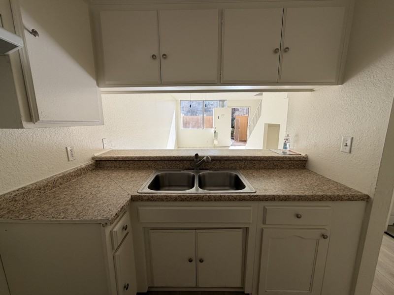 43711 Challenger Way #15 - Photo 7 of 13