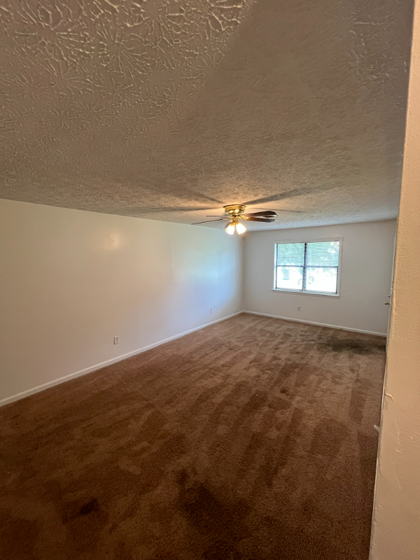 108 Jay Ln #B - Photo 3 of 7