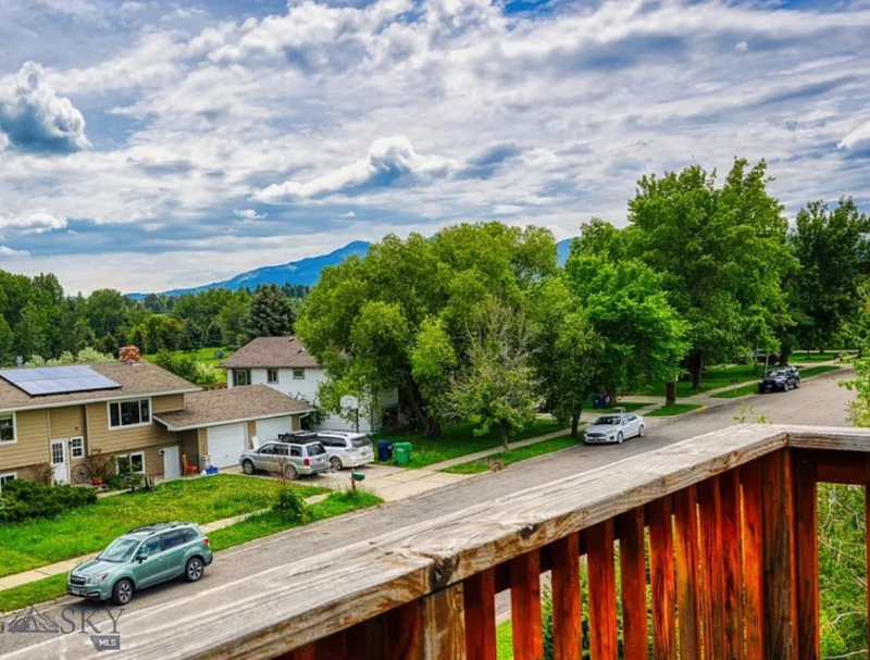 1805 S Rouse Ave - Photo 5 of 18