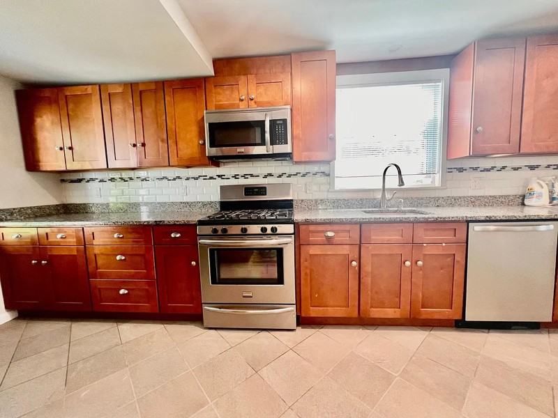 130 Harrison Ave - Photo 2 of 8