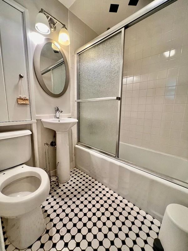 130 Harrison Ave - Photo 7 of 8