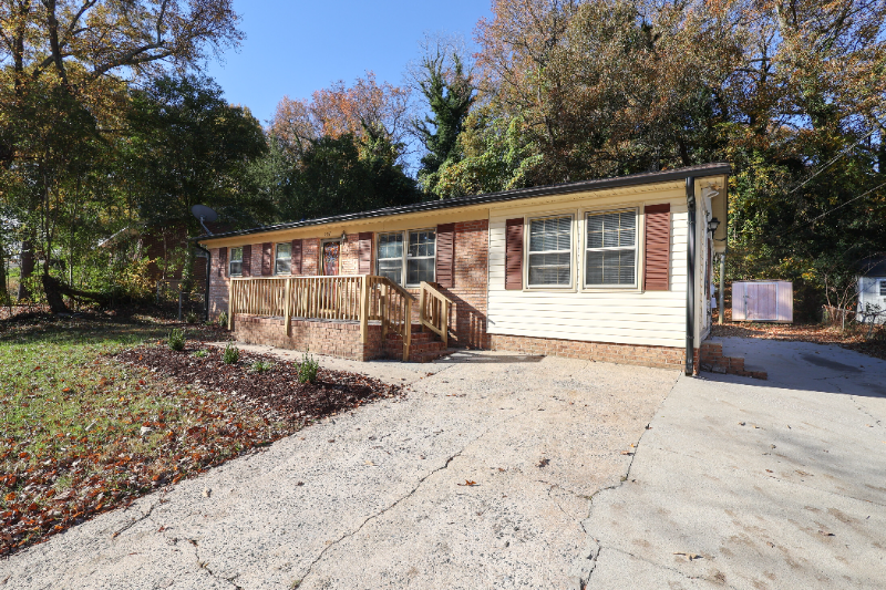 937 Green Circle Dr - Photo 2 of 45