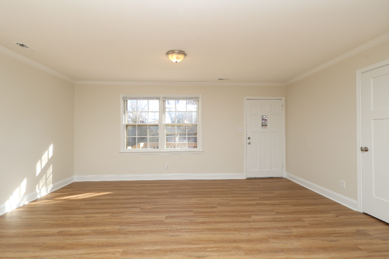 937 Green Circle Dr - Photo 6 of 45