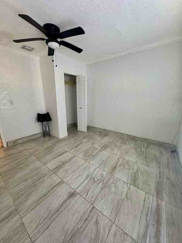 1285 Ne 143rd St - Photo 4 of 12