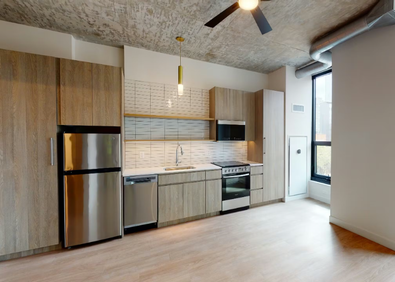 220 W Institute Pl - Photo 2 of 17