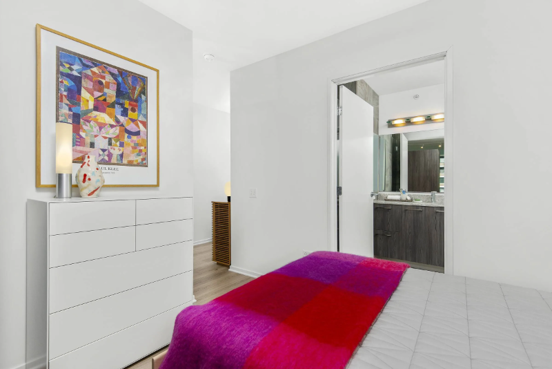 518 N Fairbanks Ct - Photo 5 of 14