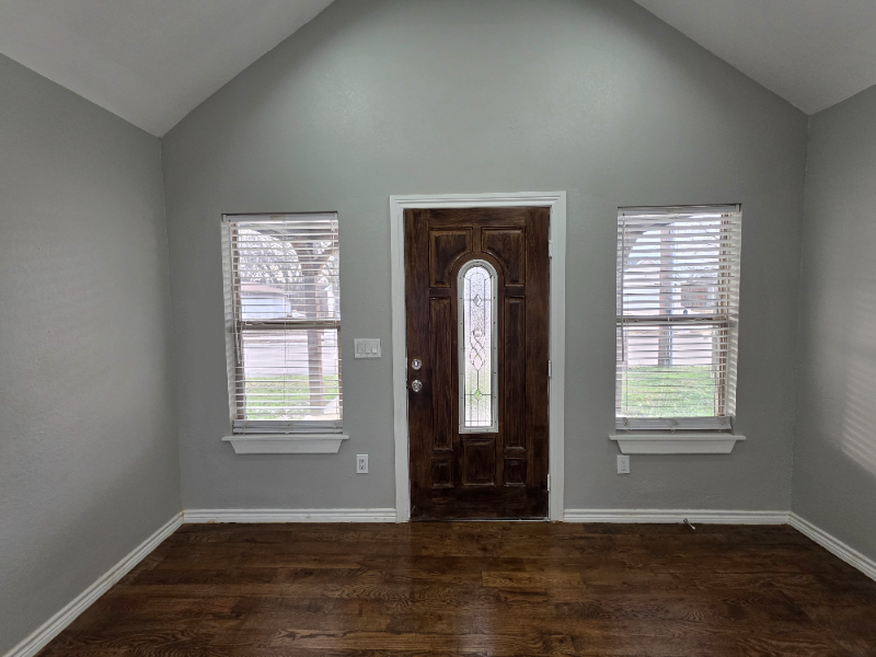 1650 Ruthdale Dr - Photo 4 of 14