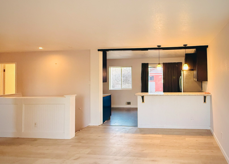 7520 W Oregon Dr - Photo 5 of 14