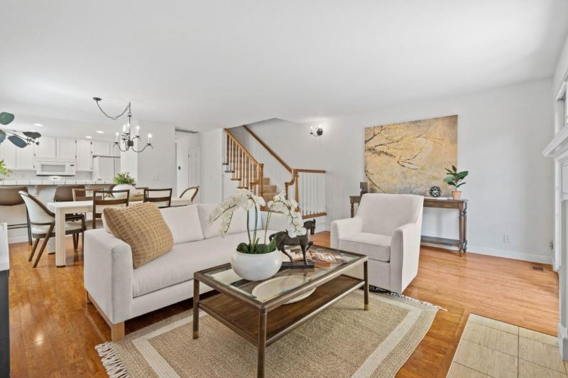 149 Redding Rd - Photo 4 of 15