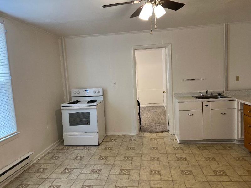 1412 Moorman Ave Nw - Photo 5 of 10