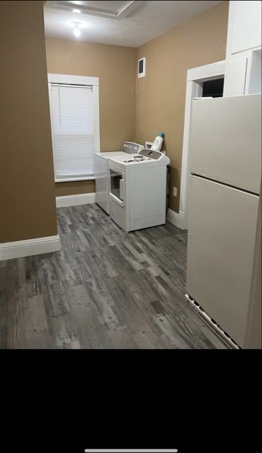 114 W Charles St - Photo 5 of 7