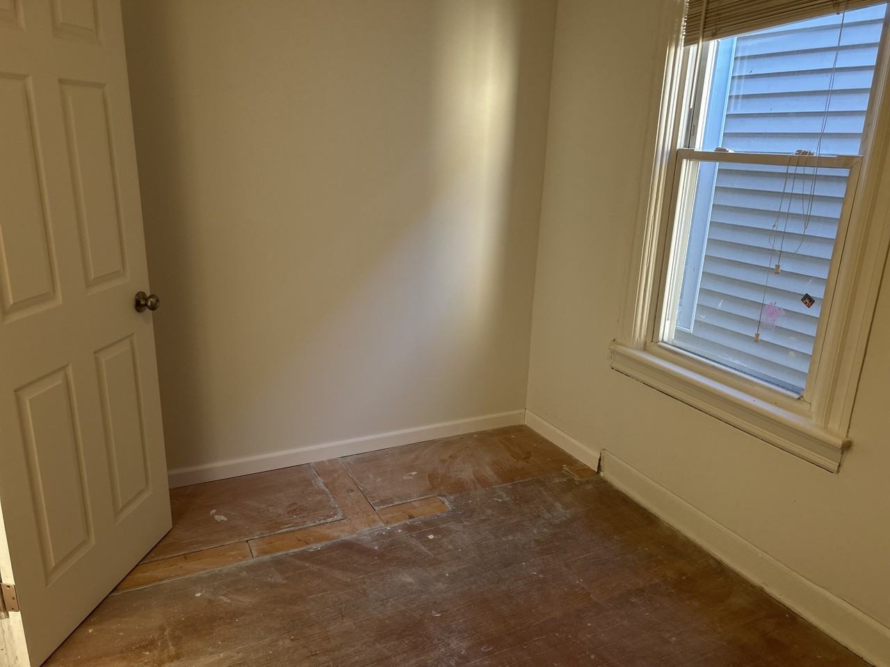 379 5th Ave #2 - Photo 3 of 12