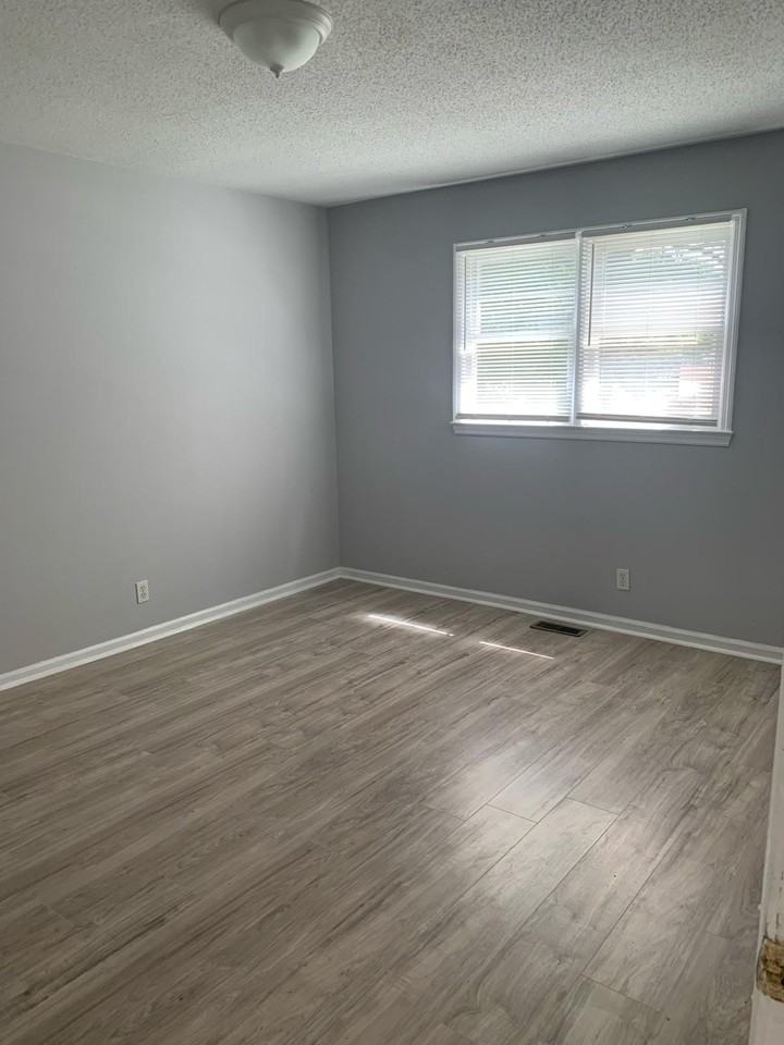 120 Clearview Dr #120 - Photo 4 of 5