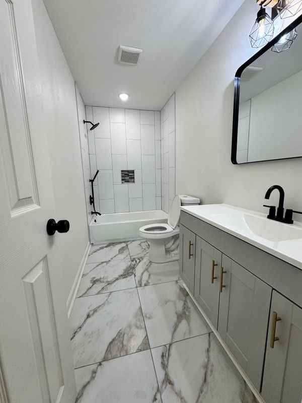 1835 General Cleburne Ave - Photo 7 of 9