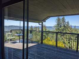 featured image of 23450 Glenwood Dr