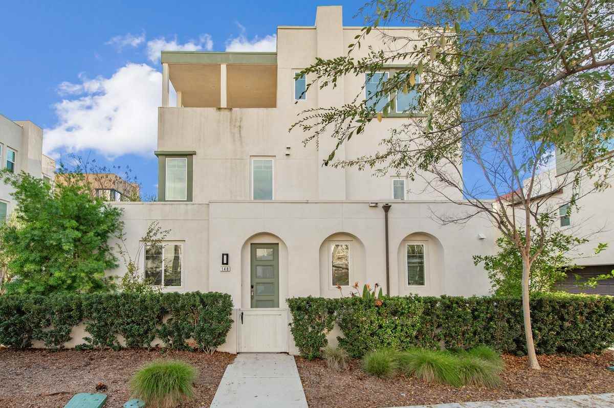 148 Stage - Photo 2 of 16