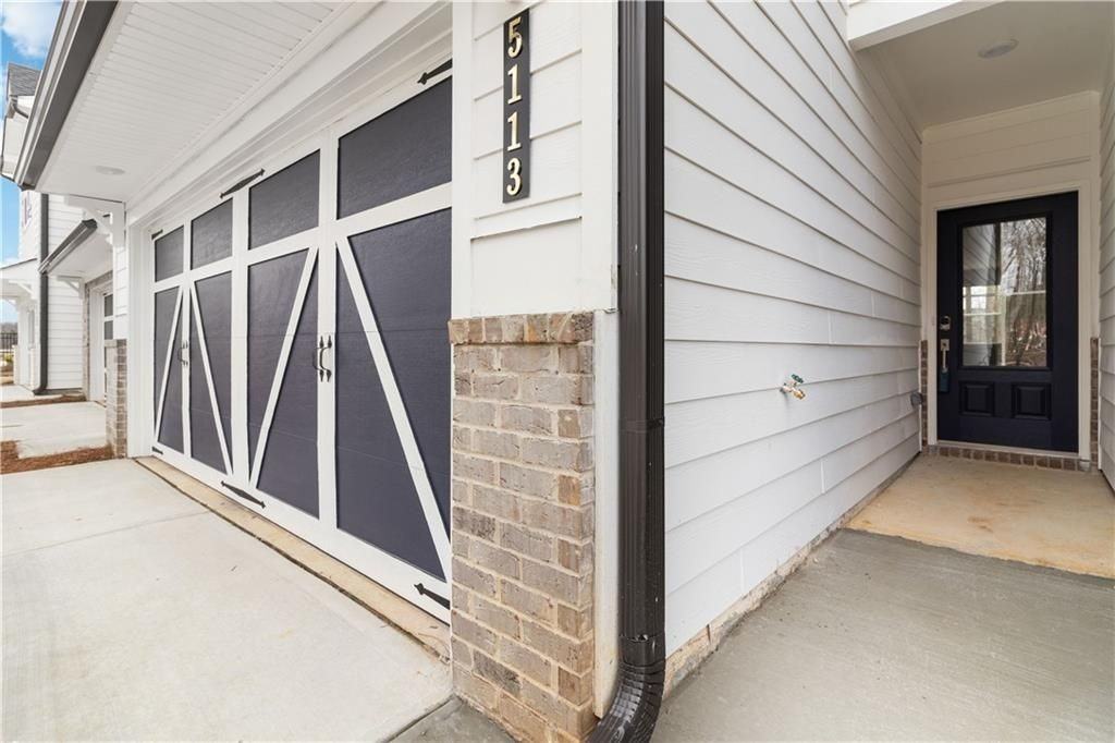 5113 Sidney Square Dr - Photo 4 of 35