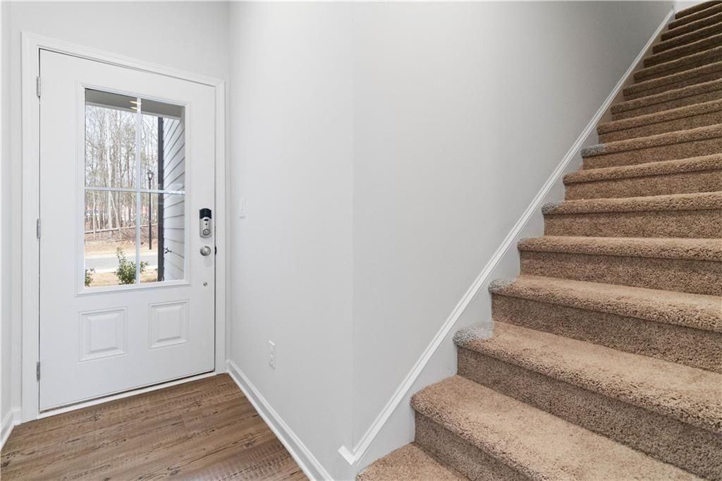 5113 Sidney Square Dr - Photo 5 of 35