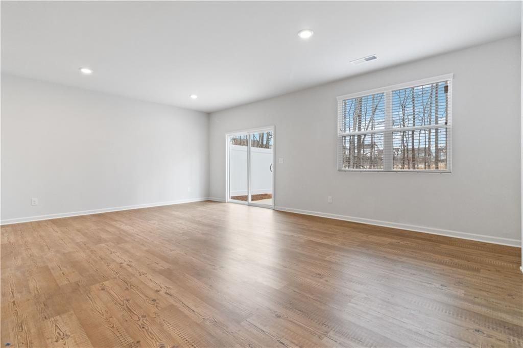 5113 Sidney Square Dr - Photo 7 of 35