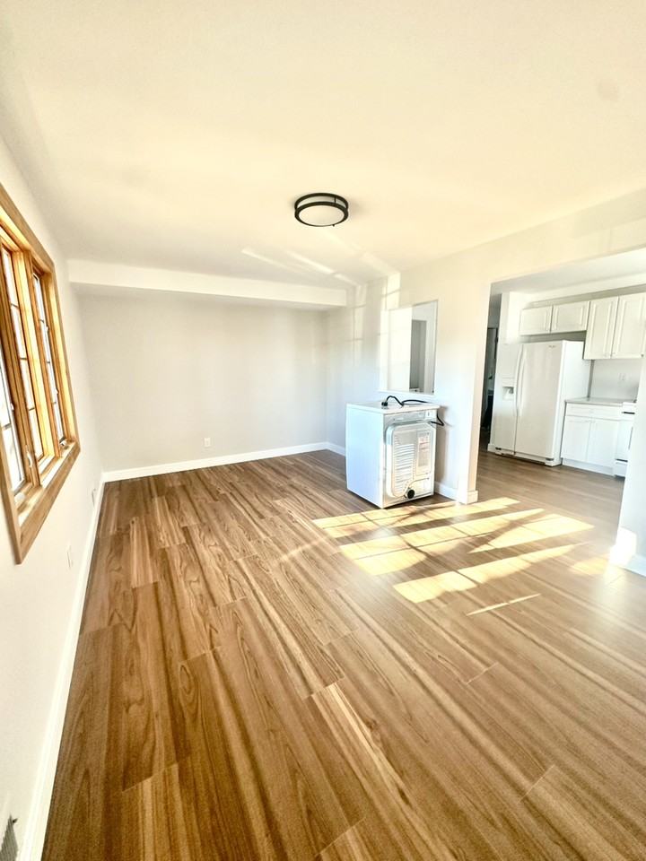 595 Sheldon Ave - Photo 3 of 8