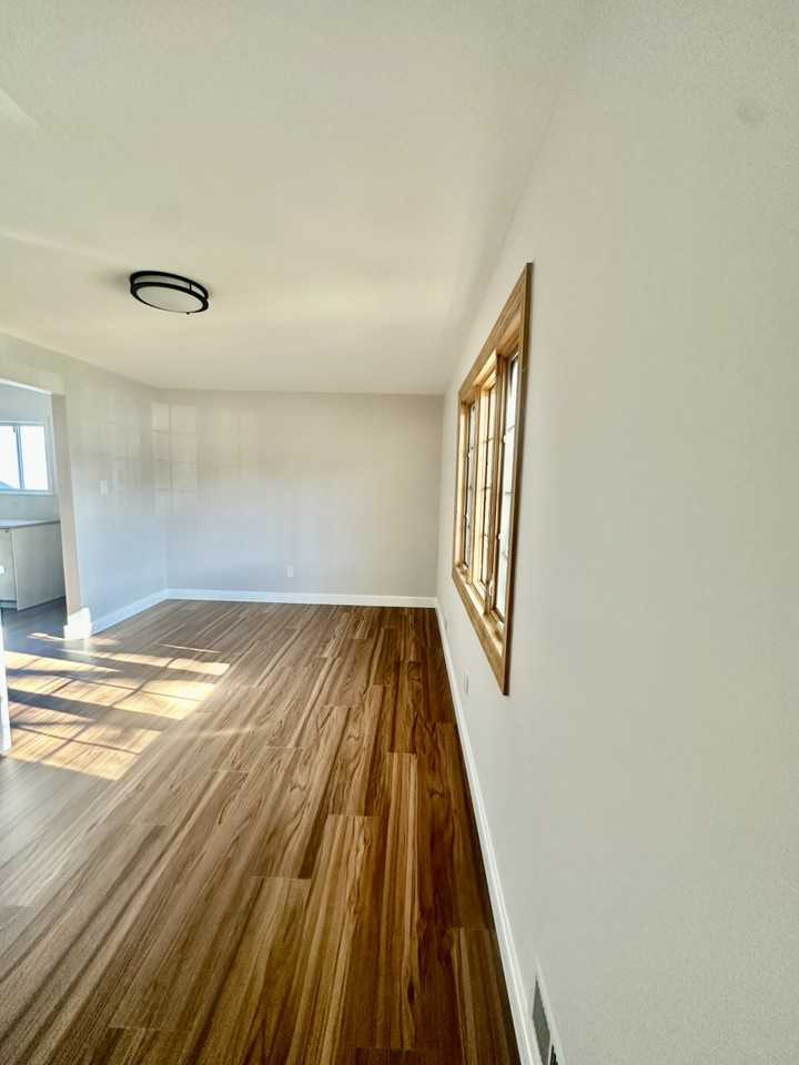 595 Sheldon Ave - Photo 5 of 8