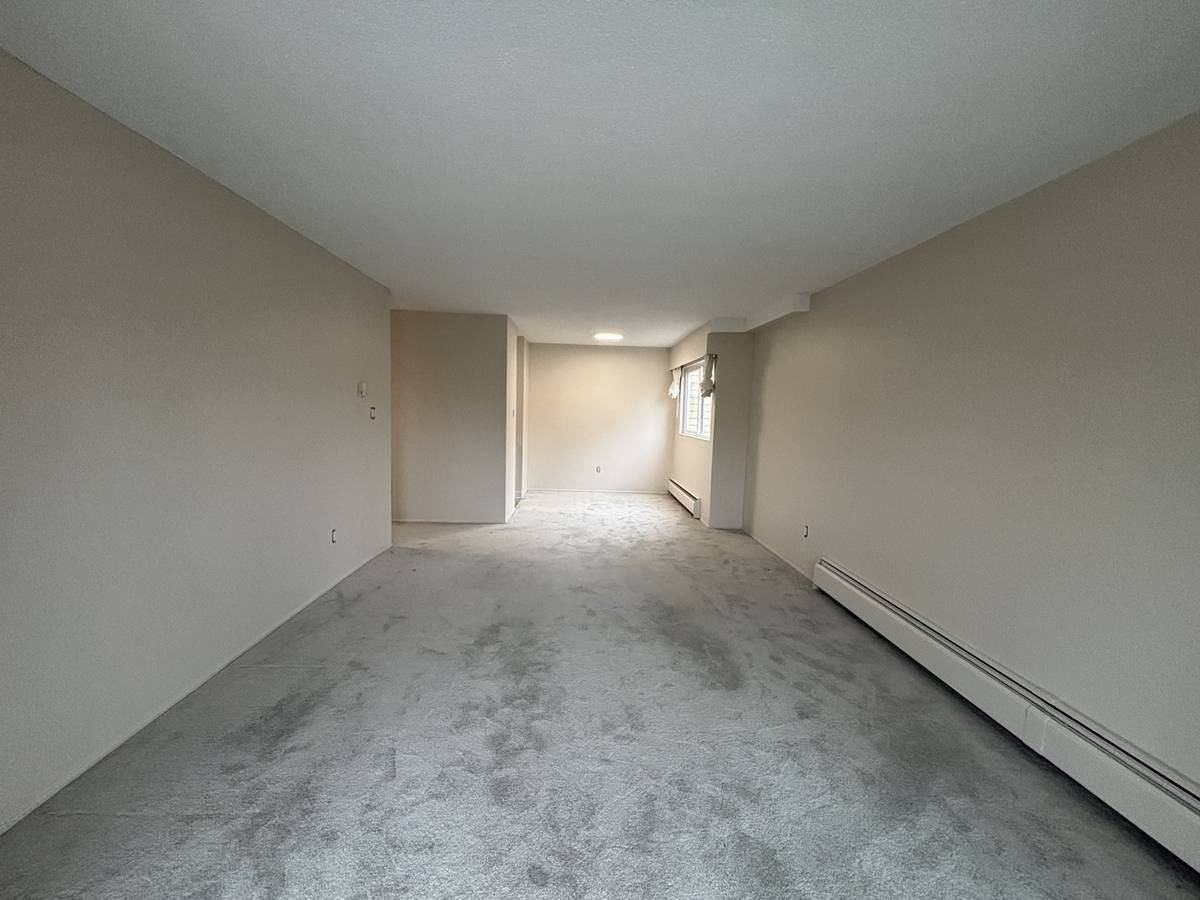 5545 15B Avenue #210 - Photo 7 of 10