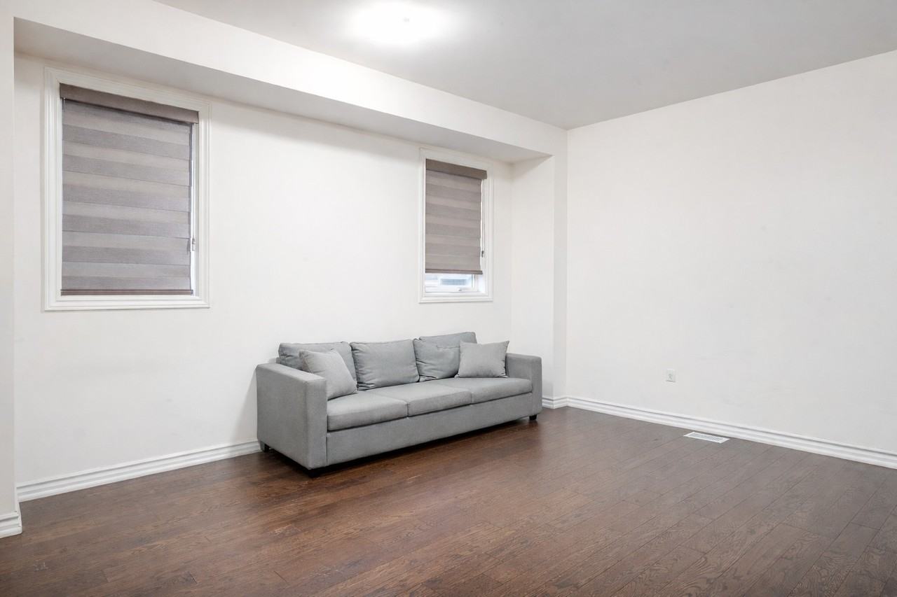 60 Hashmi Place - Photo 3 of 12