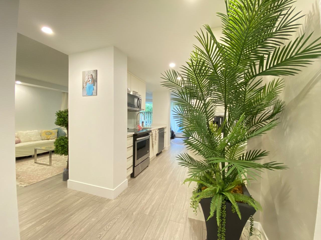 2024 Fullerton Avenue #104 - Photo 3 of 25