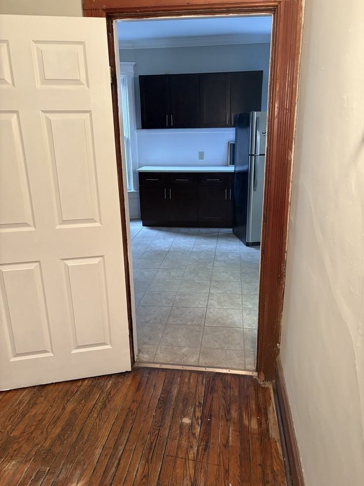 193 Massachusetts AveUnit 1 (Lower Front ) - Photo 3 of 6