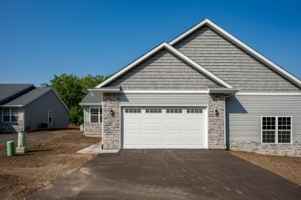 featured image of 5695 Roys Rdg #1