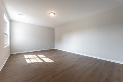 5695 Roys Rdg #1 - Photo 5 of 9