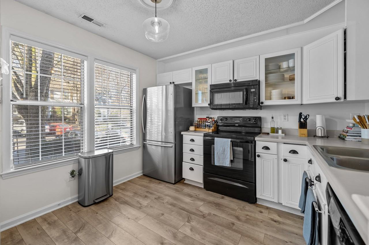 1258 Maple Shade Ln #NA - Photo 5 of 18