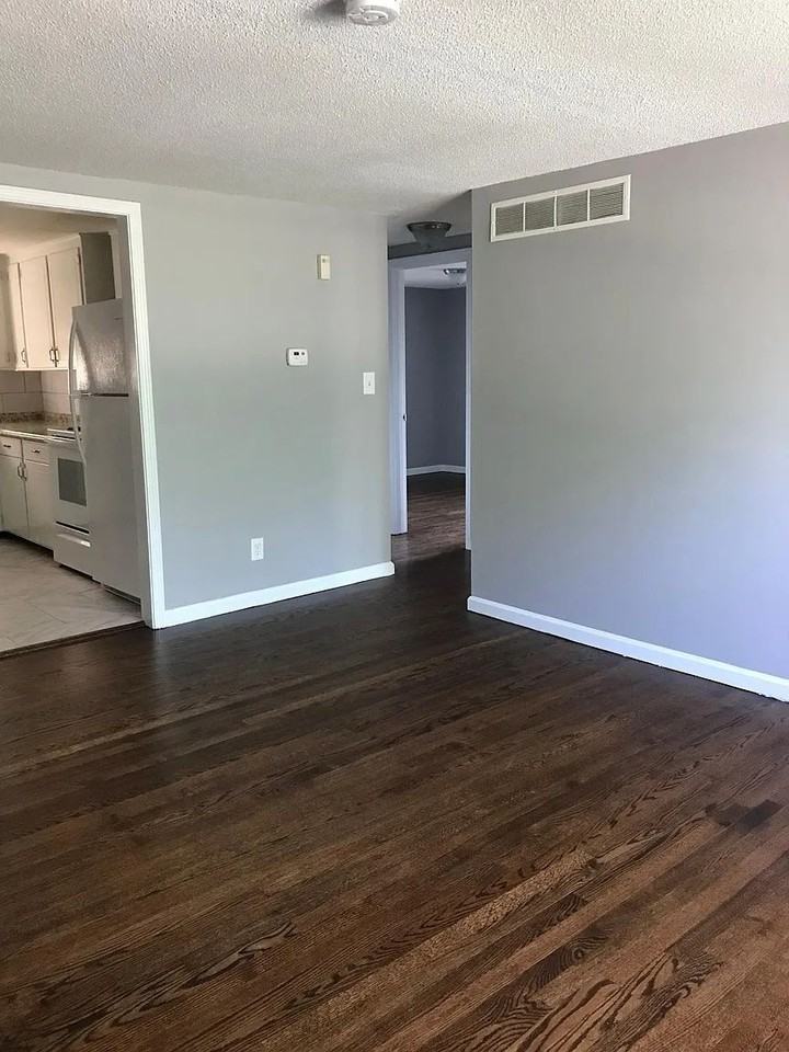 5132 N Oakley Ave #5132 - Photo 2 of 15