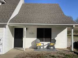 featured image of 408 Summerset Dr #B