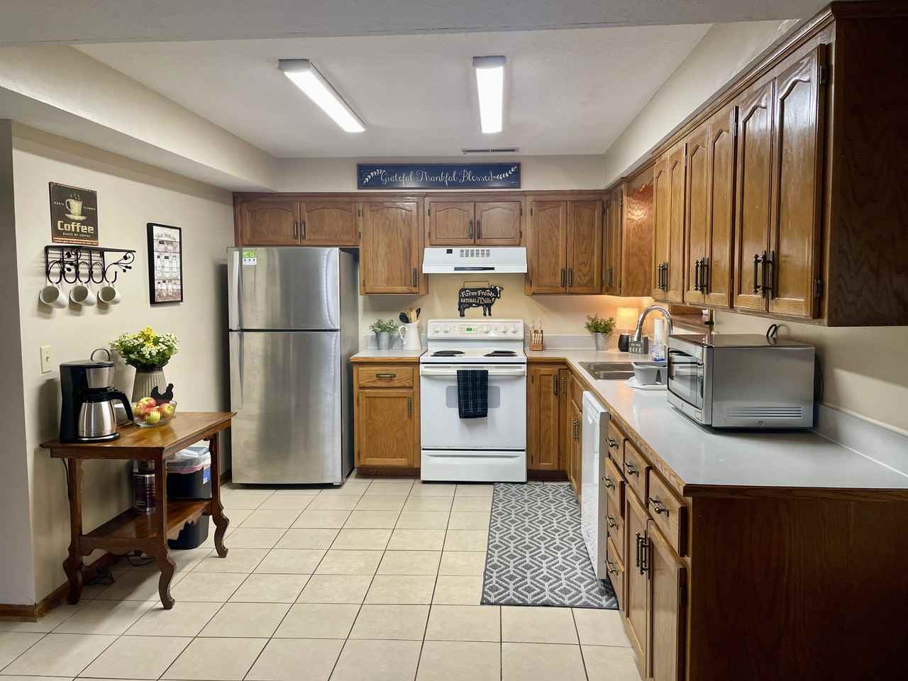 408 Summerset Dr #B - Photo 2 of 19