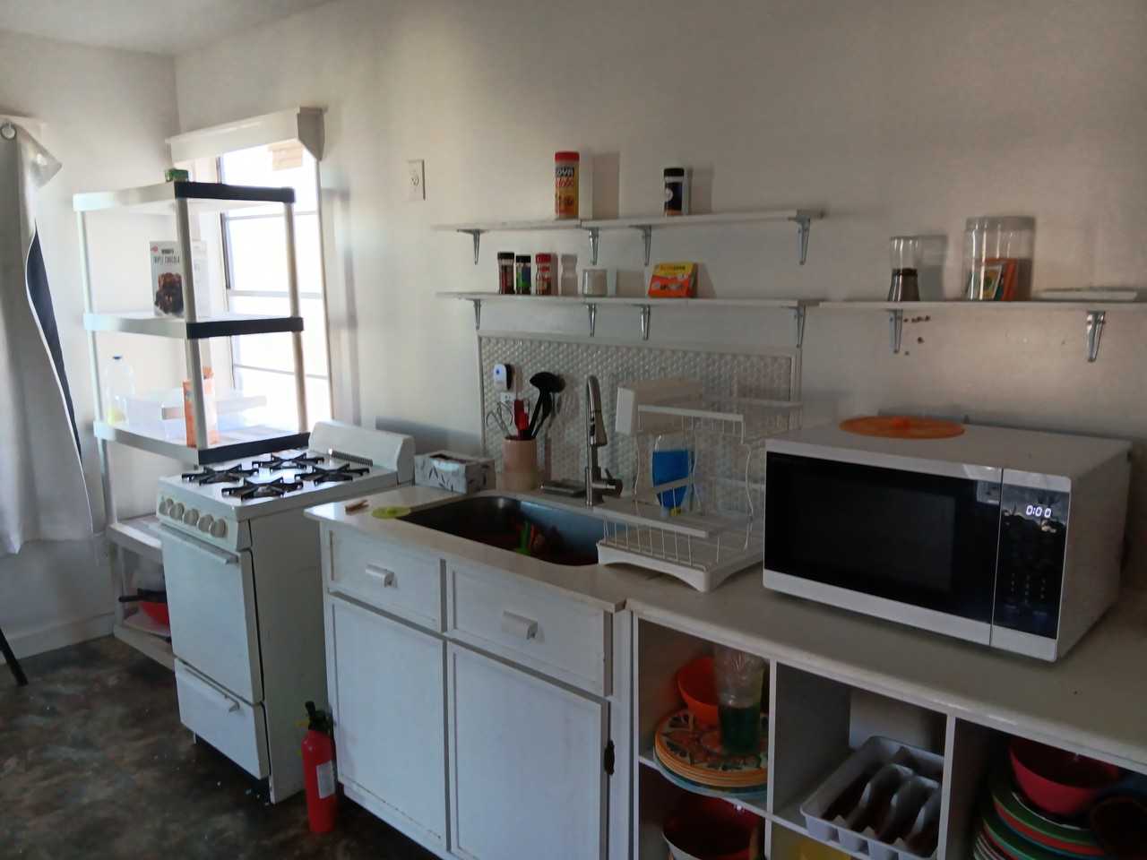 2214 Buena Vista St #2ndFL - Photo 2 of 6