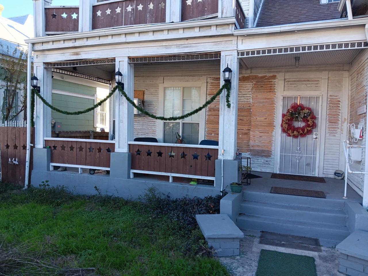 2214 Buena Vista St #2ndFL - Photo 5 of 6