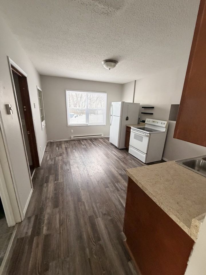 424 4th St S #NA - Photo 4 of 10