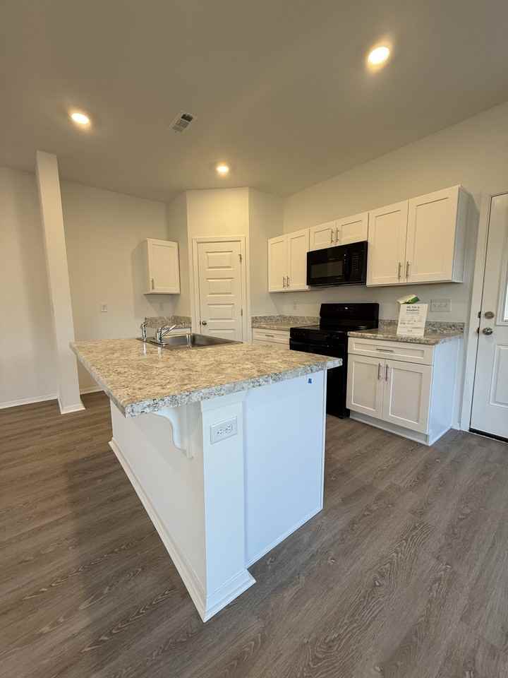 6716 Sw Memphis Ave #6716 - Photo 4 of 16