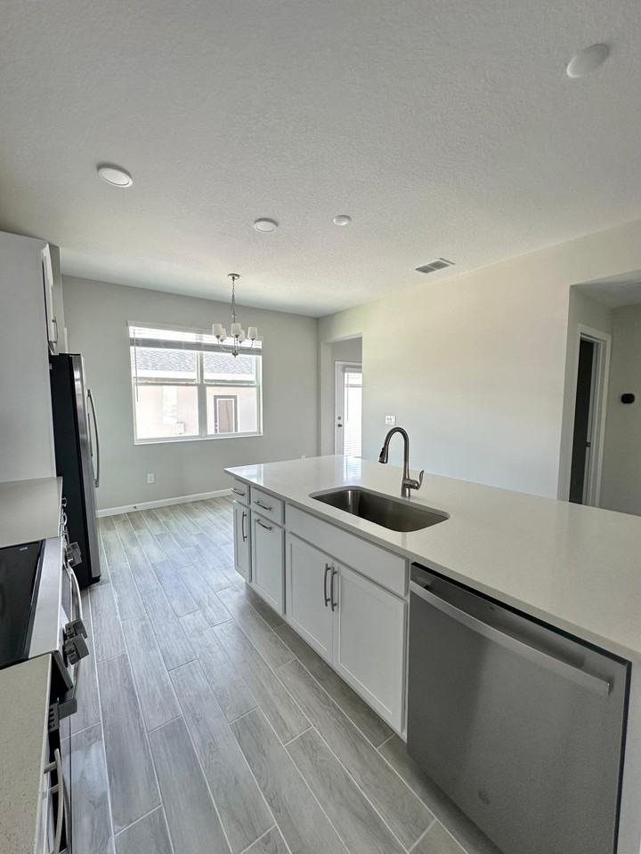 1359 Mount Royal Dr #TH - Photo 5 of 20