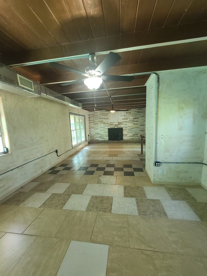 1703 John Anderson Dr #NA - Photo 7 of 20