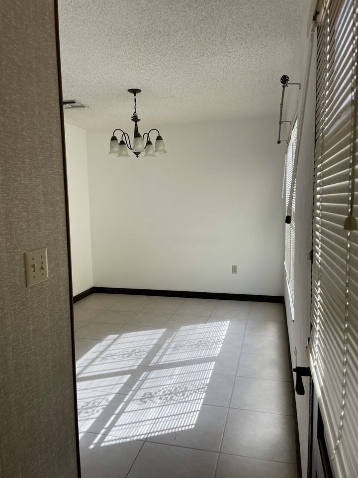 1375 Cameron Ave #NA - Photo 7 of 19