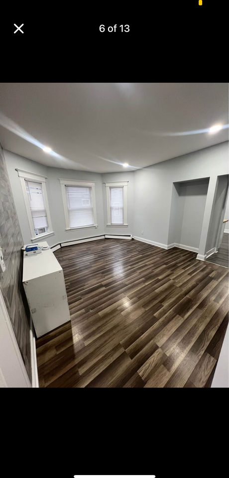 479 Edgewood St #1 - Photo 2 of 12