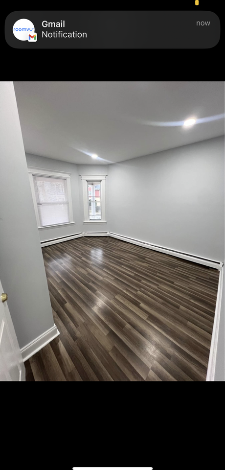 479 Edgewood St #1 - Photo 3 of 12