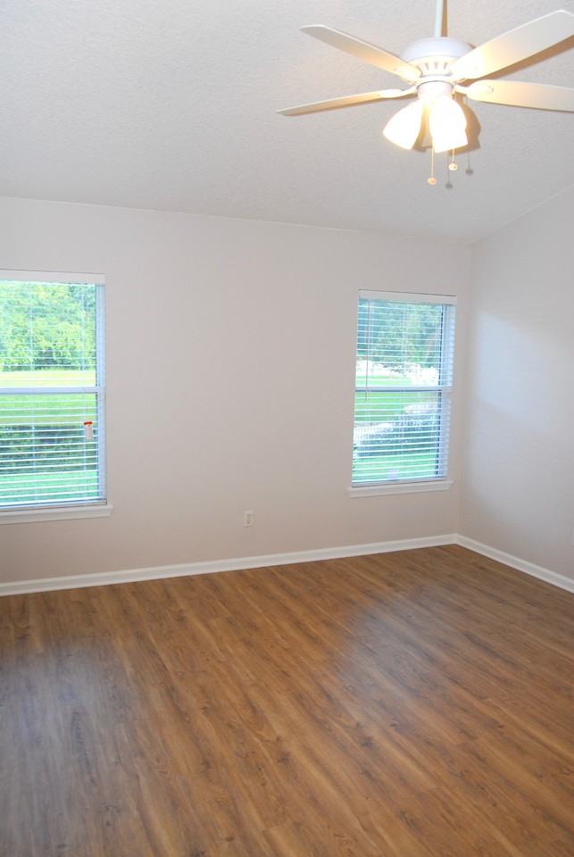 1186 Waterfall Dr #NA - Photo 6 of 9